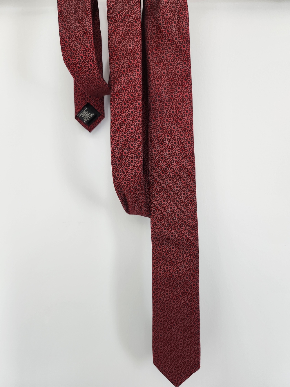 Mens Tie Thin Red and Black Floral Pattern